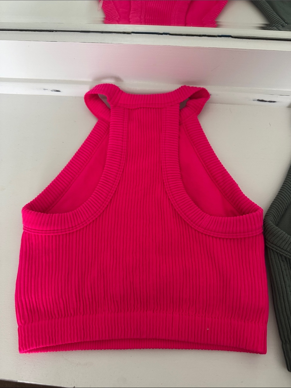 Aerie Basic Ribbed Cropped Tanks Size XS - Picture 3 of 6